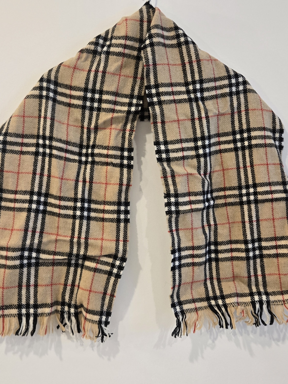 Burberrys of London 100% wool Fringe Scarf Classic 58L X 12W Unisex